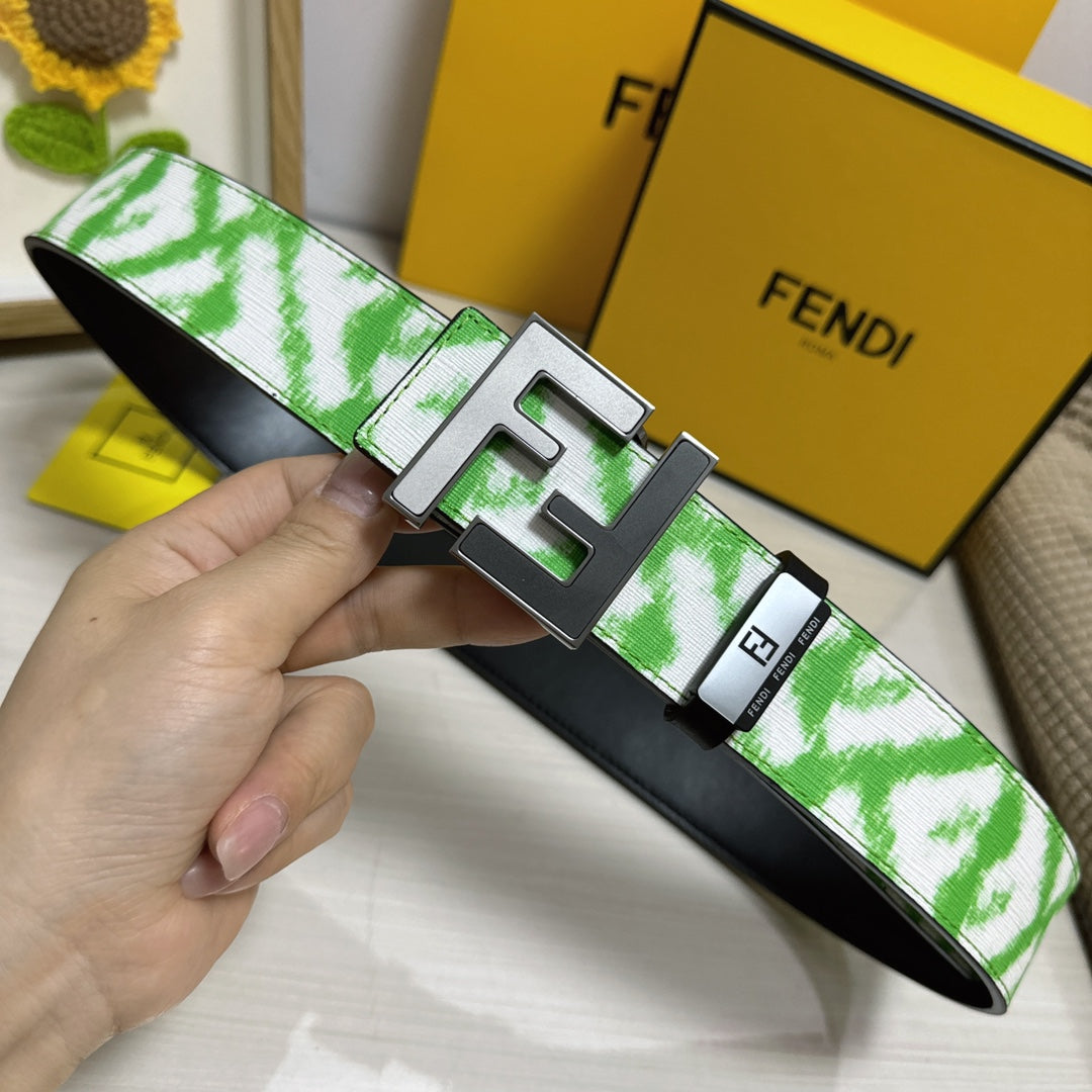 【FENDI 公式旗艦店】着好評に付き再入荷!