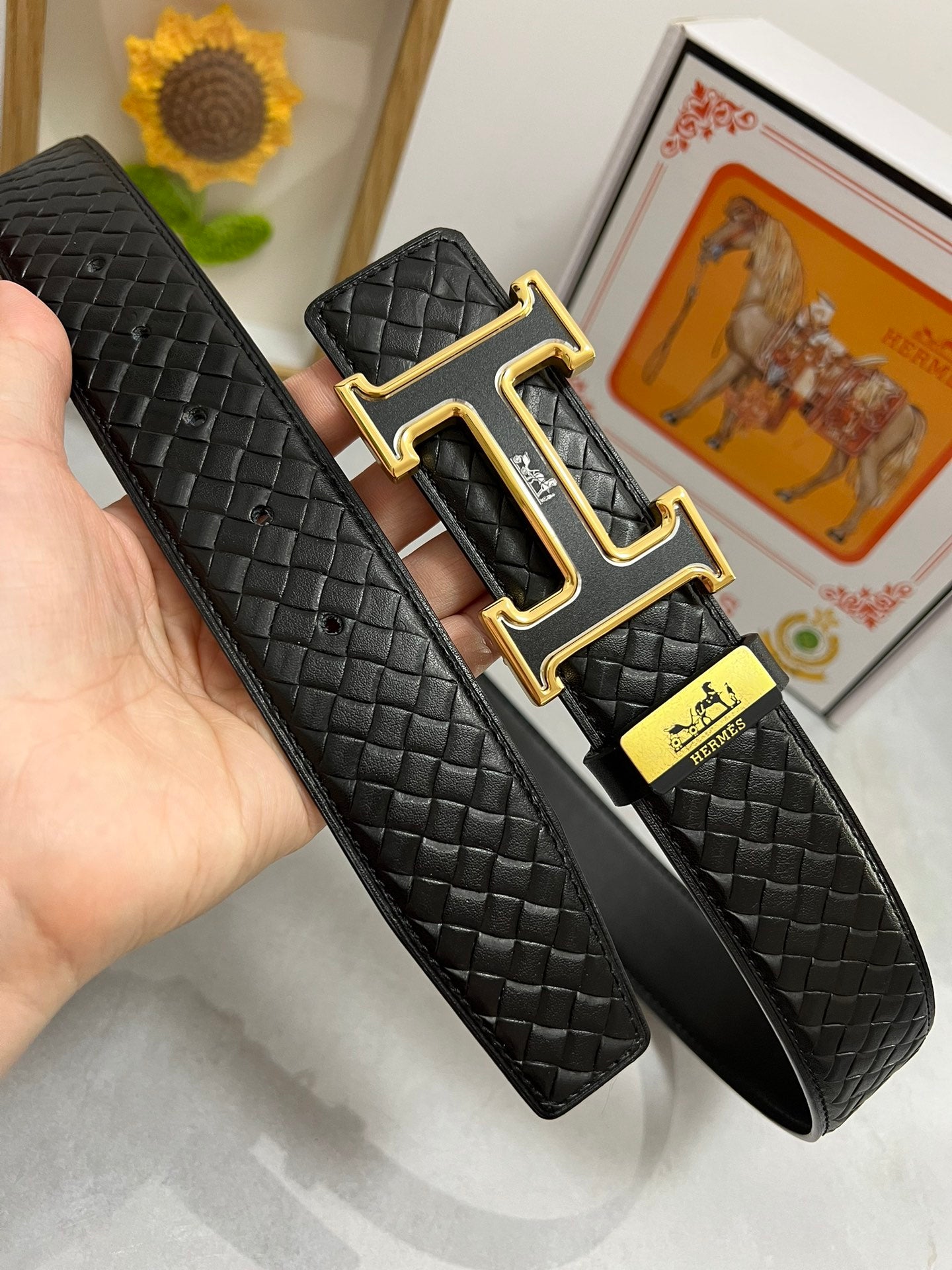 「Hermes 公式 旗艦店」ご好評に付き再入荷!!