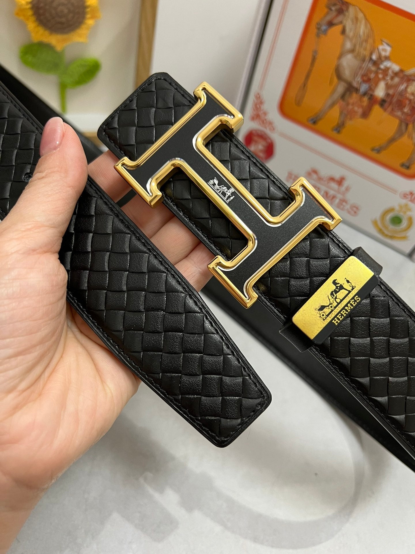 「Hermes 公式 旗艦店」ご好評に付き再入荷!!