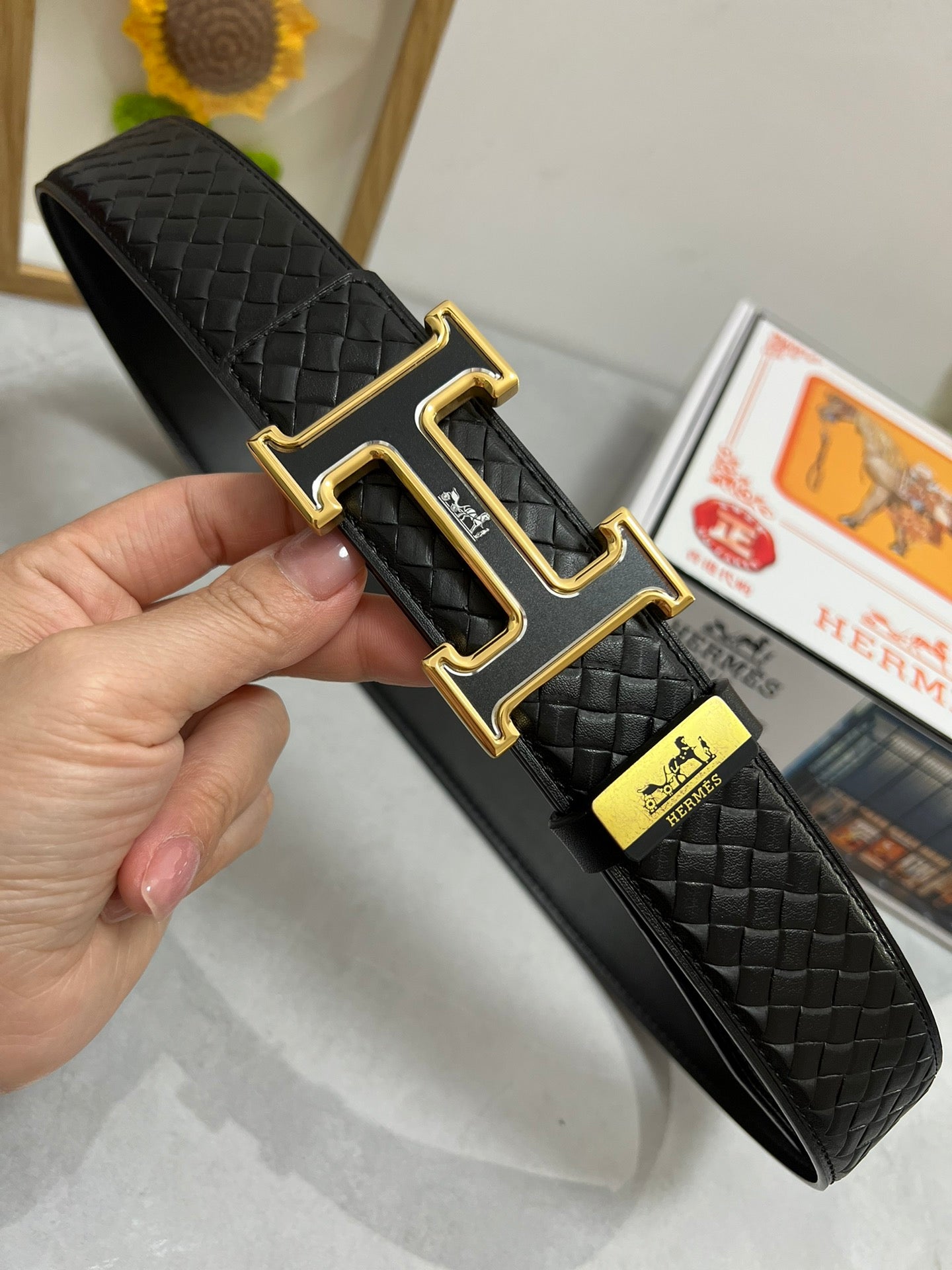 「Hermes 公式 旗艦店」ご好評に付き再入荷!!