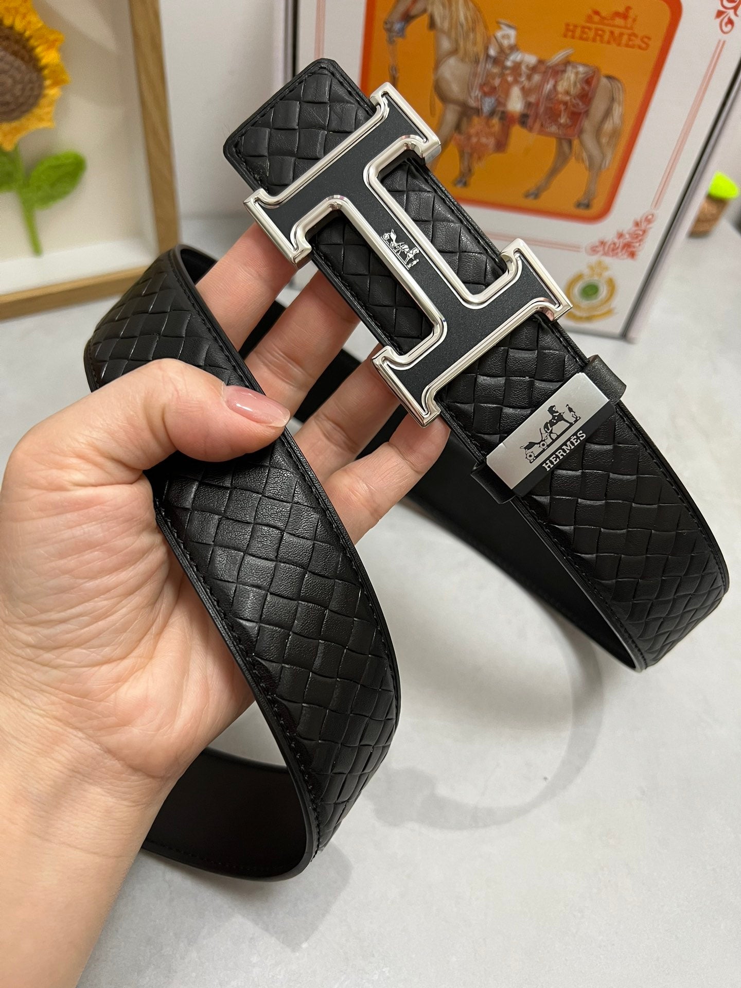 「Hermes 公式 旗艦店」ご好評に付き再入荷!!