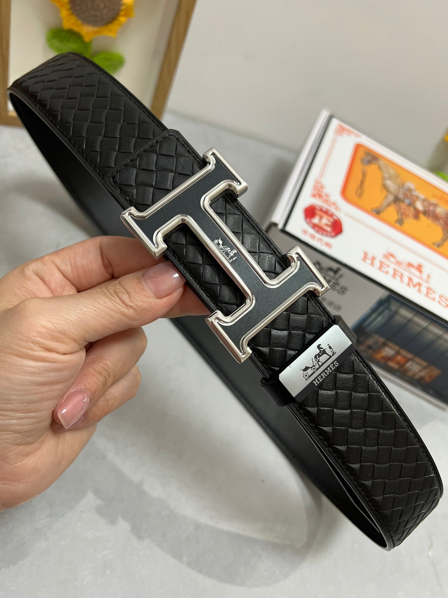 「Hermes 公式 旗艦店」ご好評に付き再入荷!!