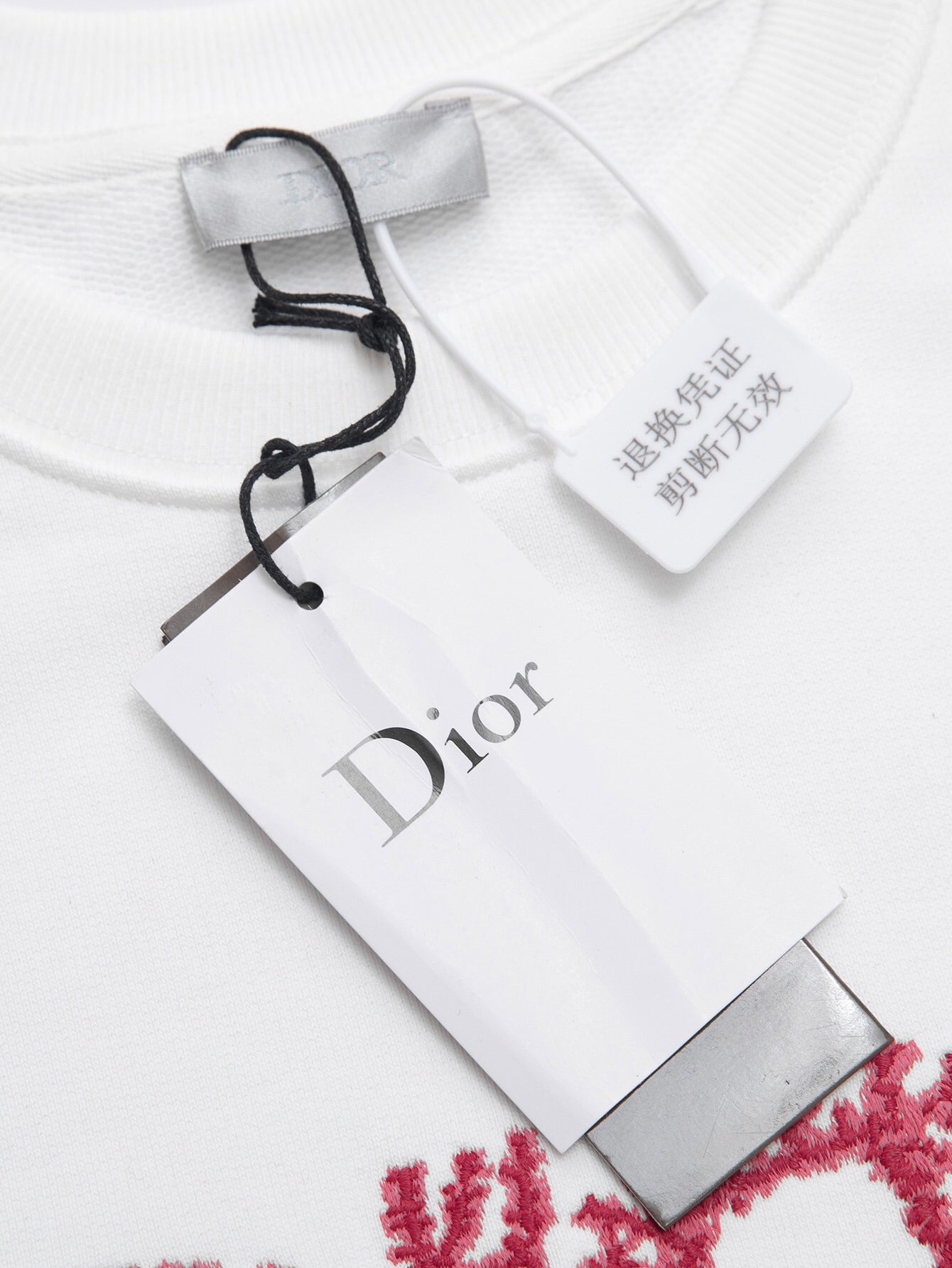 【 Dior 旗艦店】ご好評に付き再入荷!!