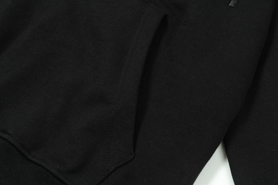 【Givenchy公式旗艦店】好評に付き再入荷!!