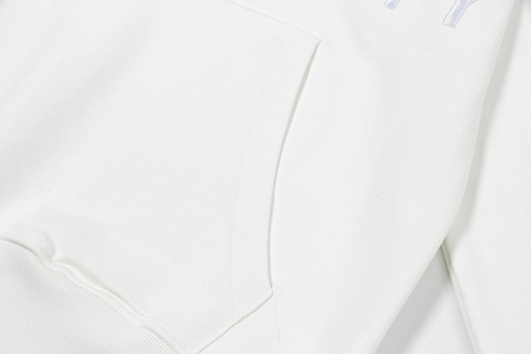 【Givenchy公式旗艦店】好評に付き再入荷!!