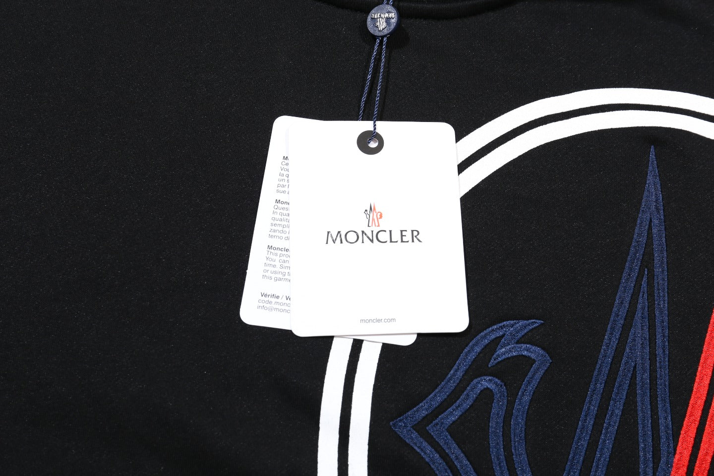 【MONCLER 公式旗艦店】ご好評に付き再入荷!!