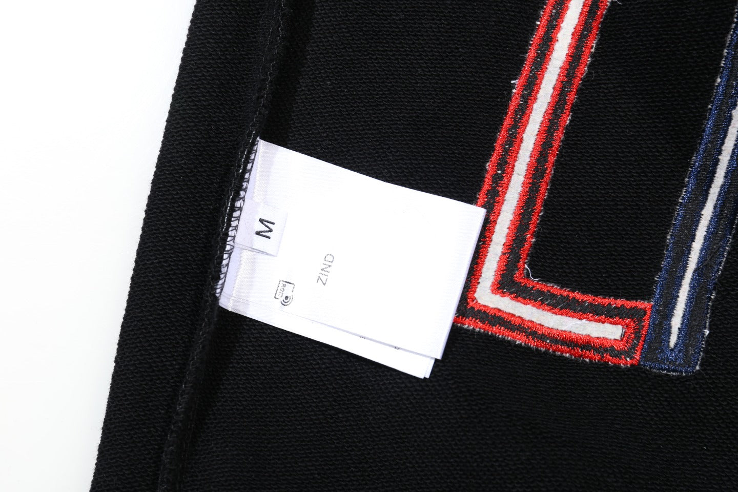 【MONCLER 公式旗艦店】ご好評に付き再入荷!!