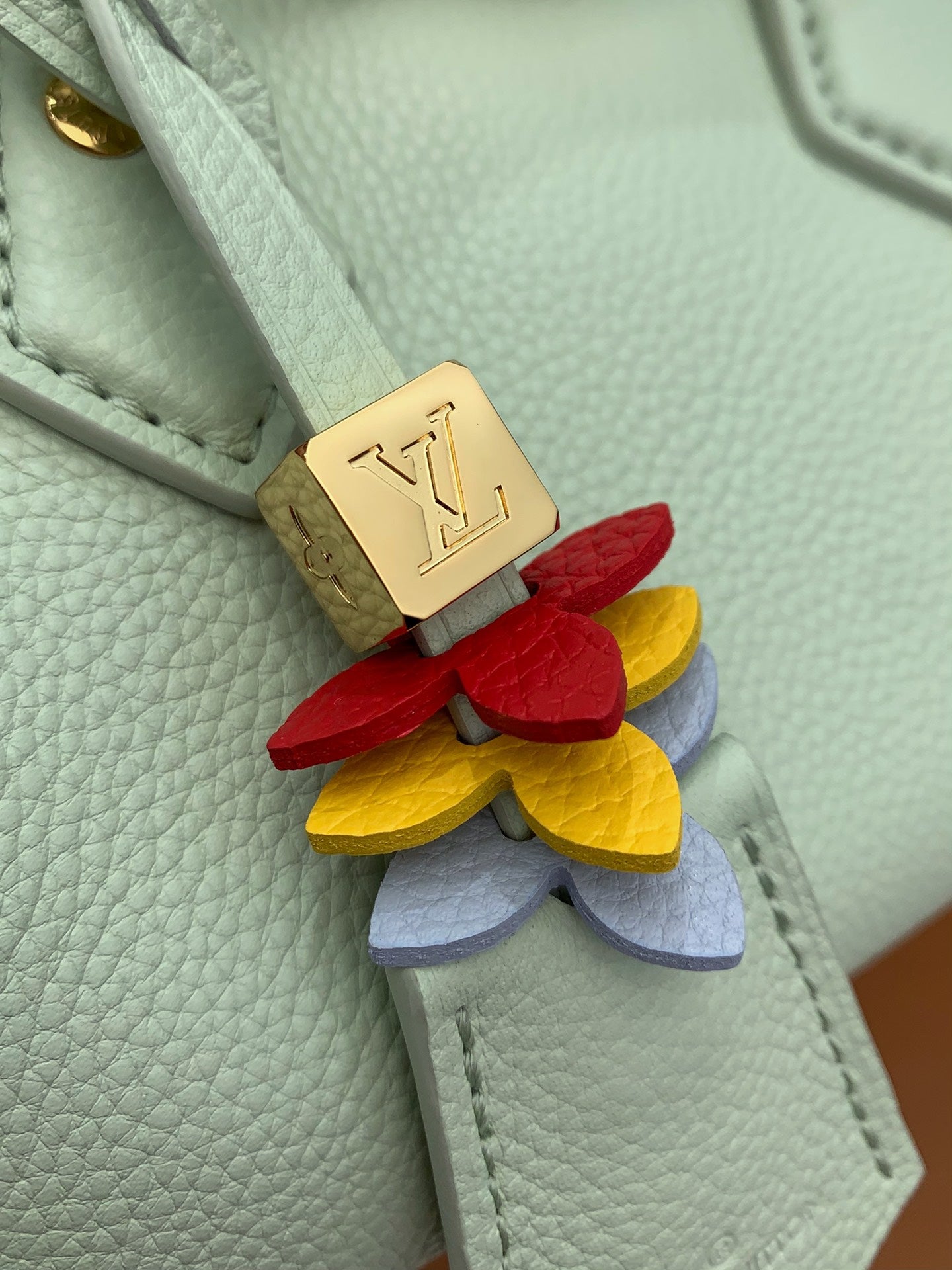 【LOUIS VUITTON】チャイニーズバレンタインデー限定版スピーディグリーンピローバッグ