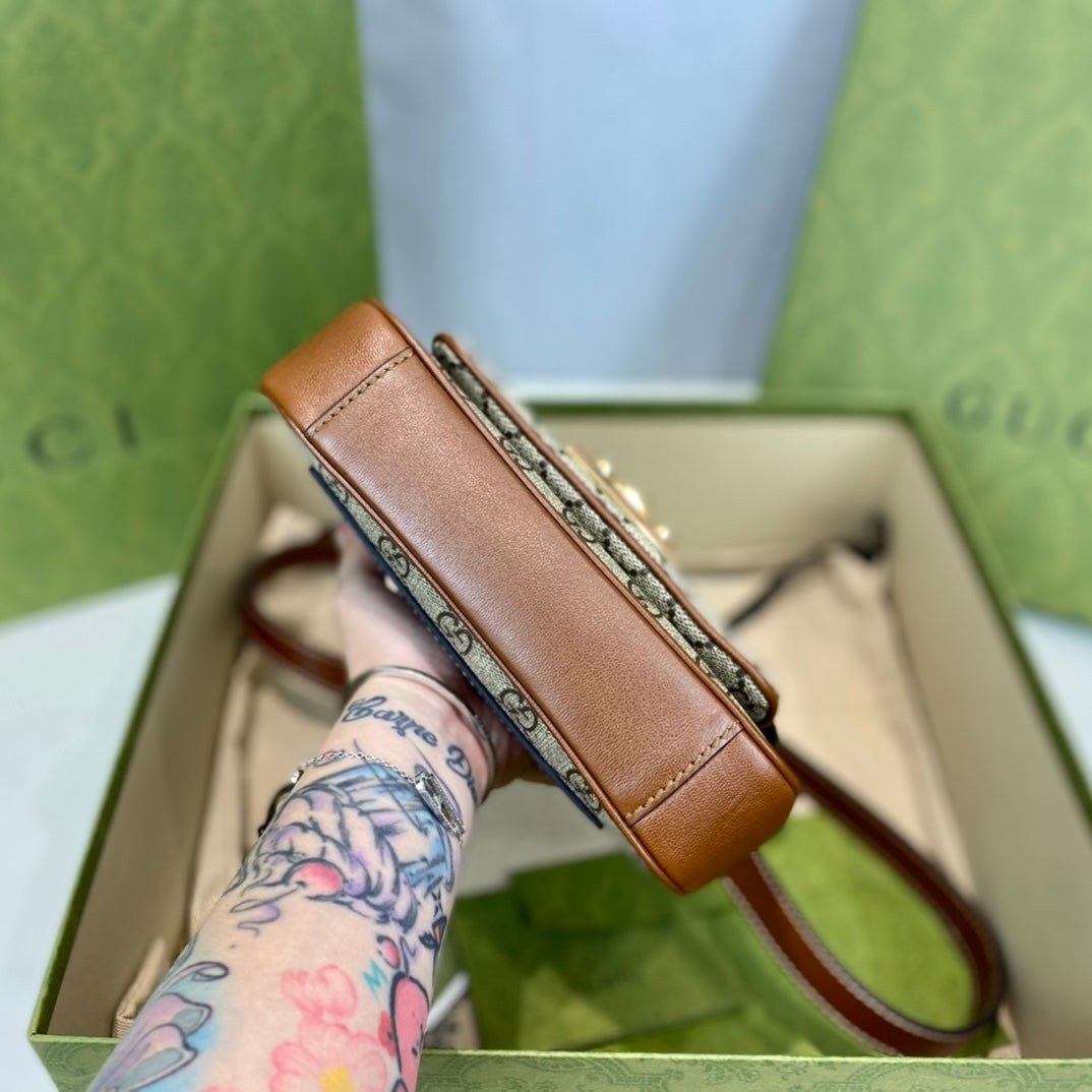 人気商品★GUCCI 𝐆𝐮𝐜𝐜𝐢 𝐩𝐚𝐝𝐥𝐨𝐜𝐤 ポータブルメッセンジャーバッグ