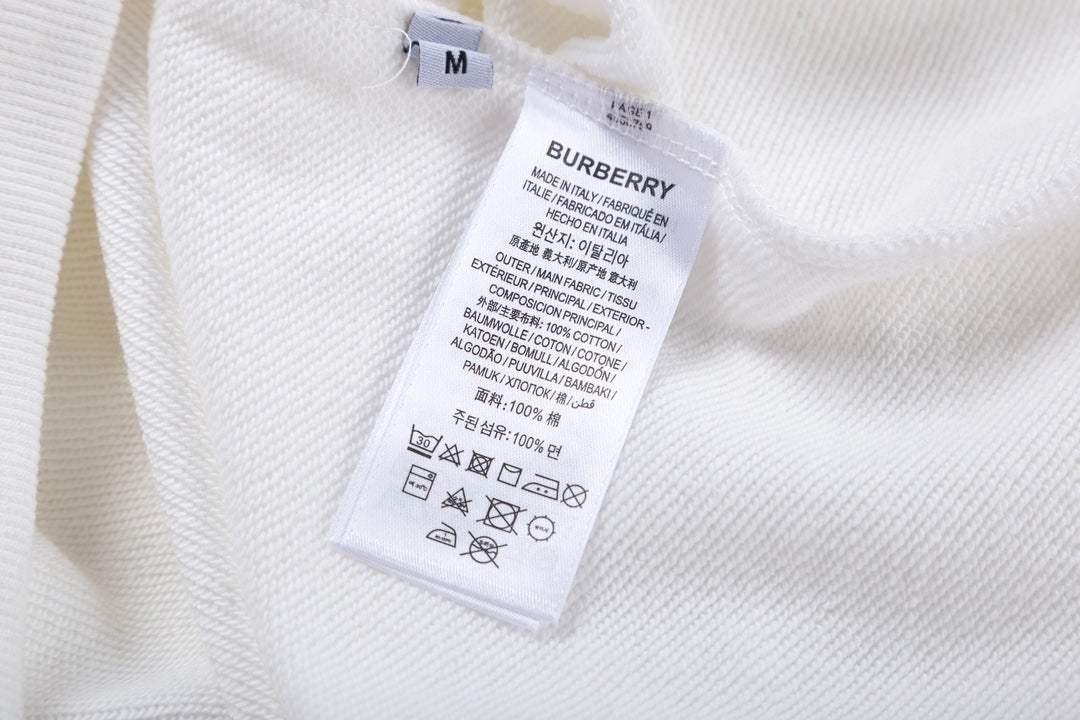 【 Burberry 旗艦店】ご好評に付き再入荷!!