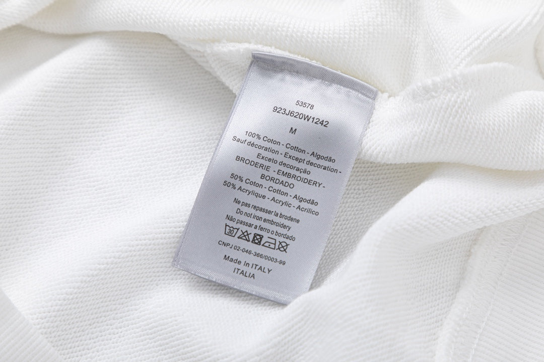 【 Dior 旗艦店】ご好評に付き再入荷!!