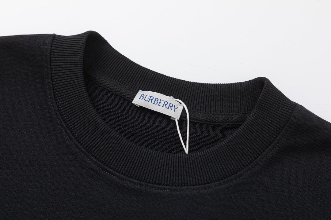 【 Burberry 旗艦店】ご好評に付き再入荷!!