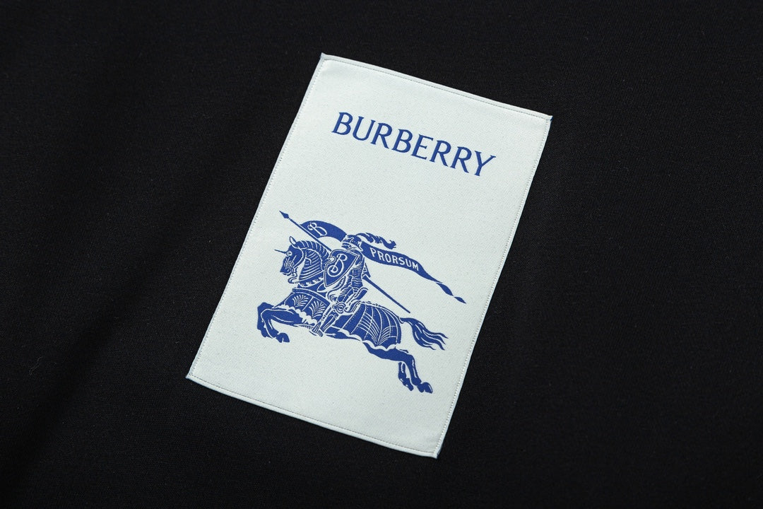 【 Burberry 旗艦店】ご好評に付き再入荷!!