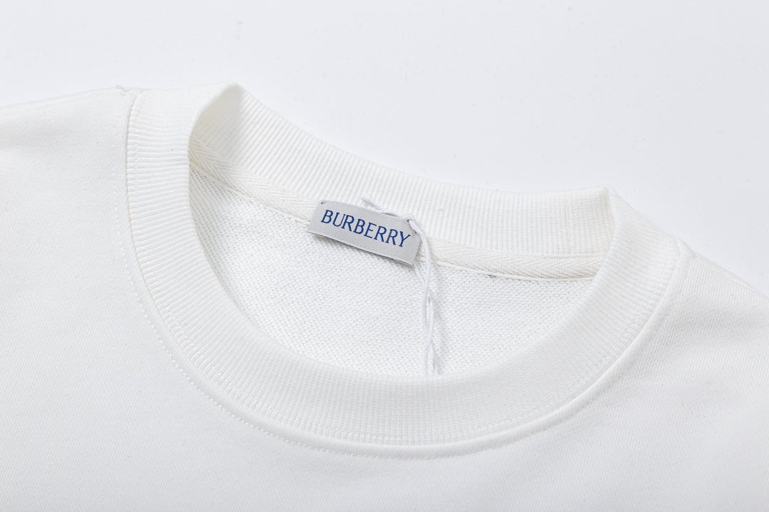 【 Burberry 旗艦店】ご好評に付き再入荷!!
