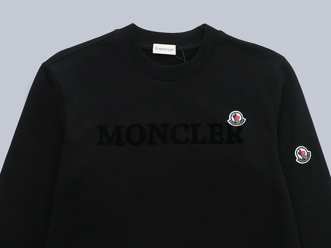 【MONCLER 公式旗艦店】ご好評に付き再入荷!!