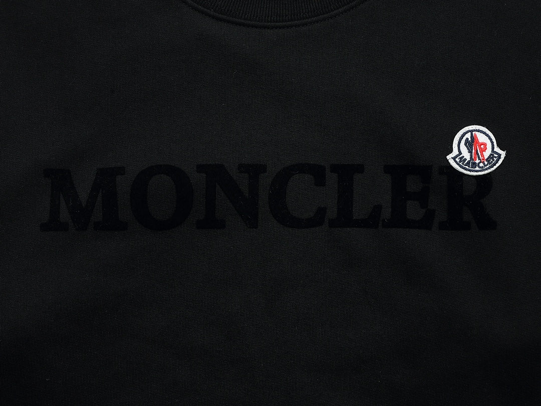 【MONCLER 公式旗艦店】ご好評に付き再入荷!!