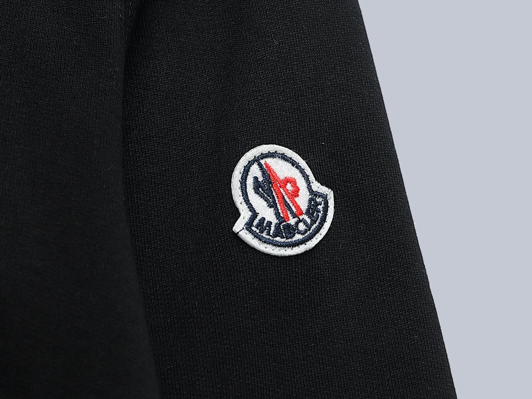 【MONCLER 公式旗艦店】ご好評に付き再入荷!!