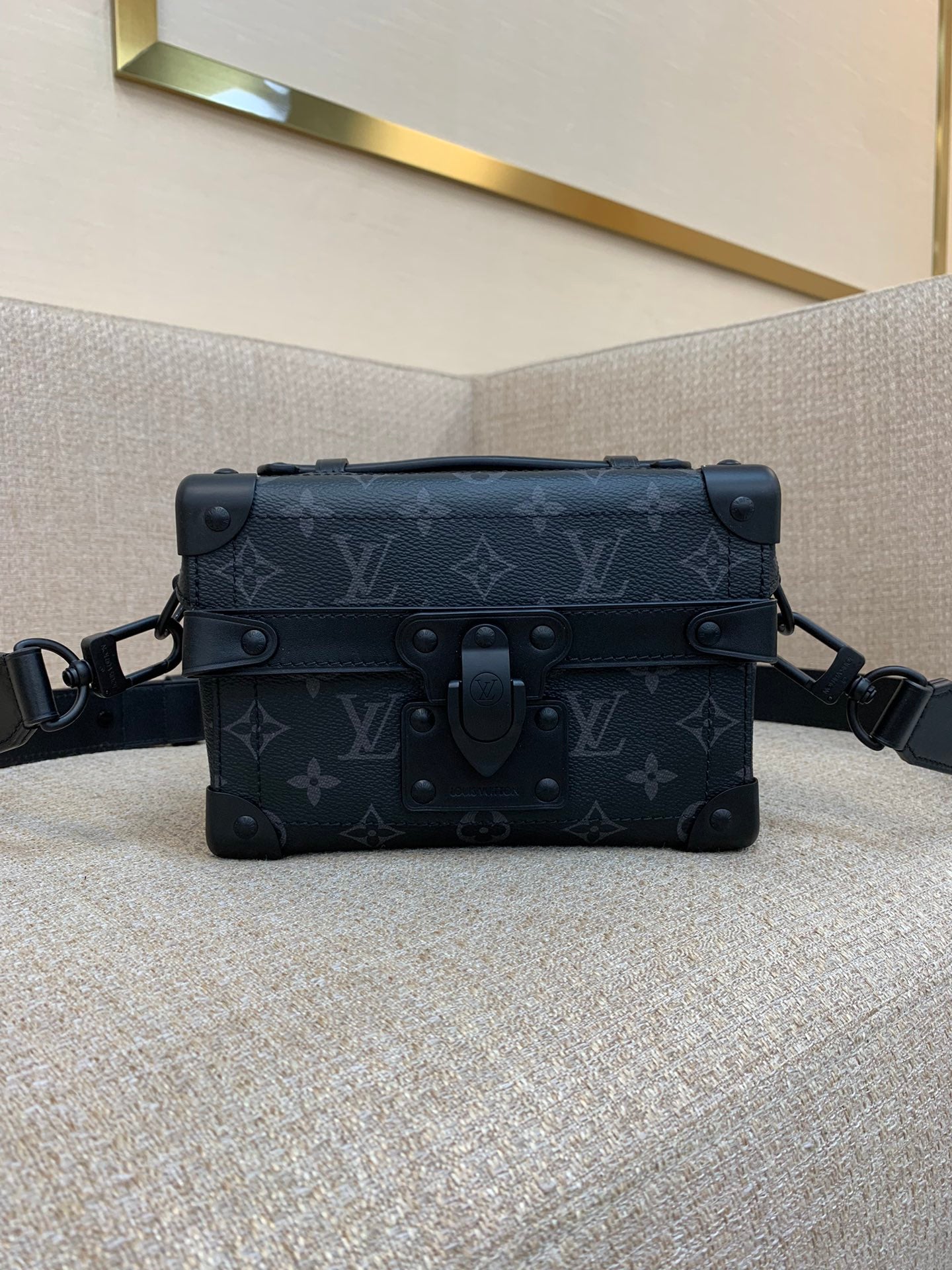 Louis Vuittonソウルトランク ハンドバッグ M11743