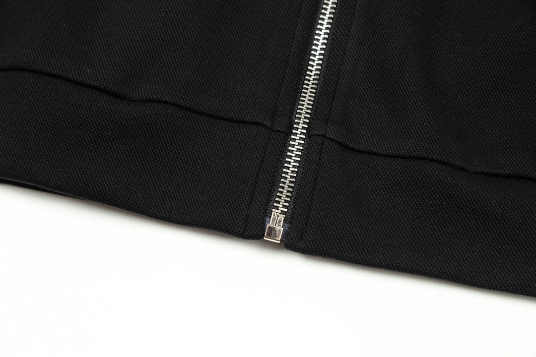 【MONCLER 公式旗艦店】ご好評に付き再入荷!!