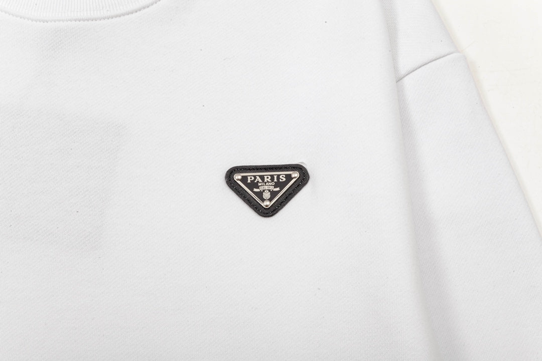 【PRADA公式旗艦店】ご好評に付き再入荷!!