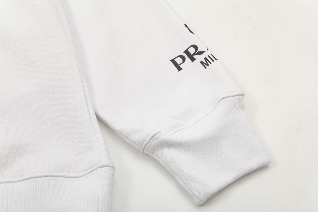 【PRADA公式旗艦店】ご好評に付き再入荷!!