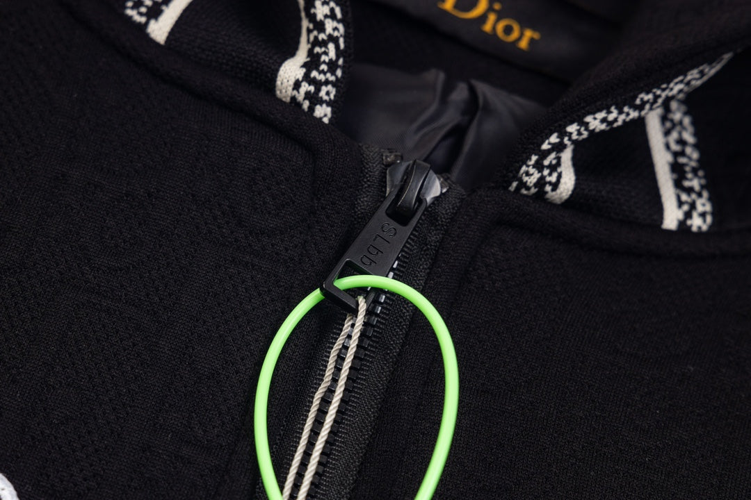 【 Dior 旗艦店】ご好評に付き再入荷!!