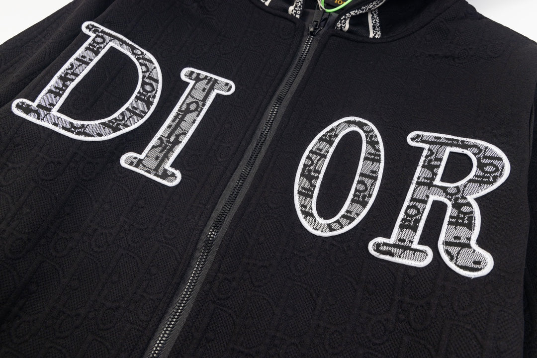 【 Dior 旗艦店】ご好評に付き再入荷!!
