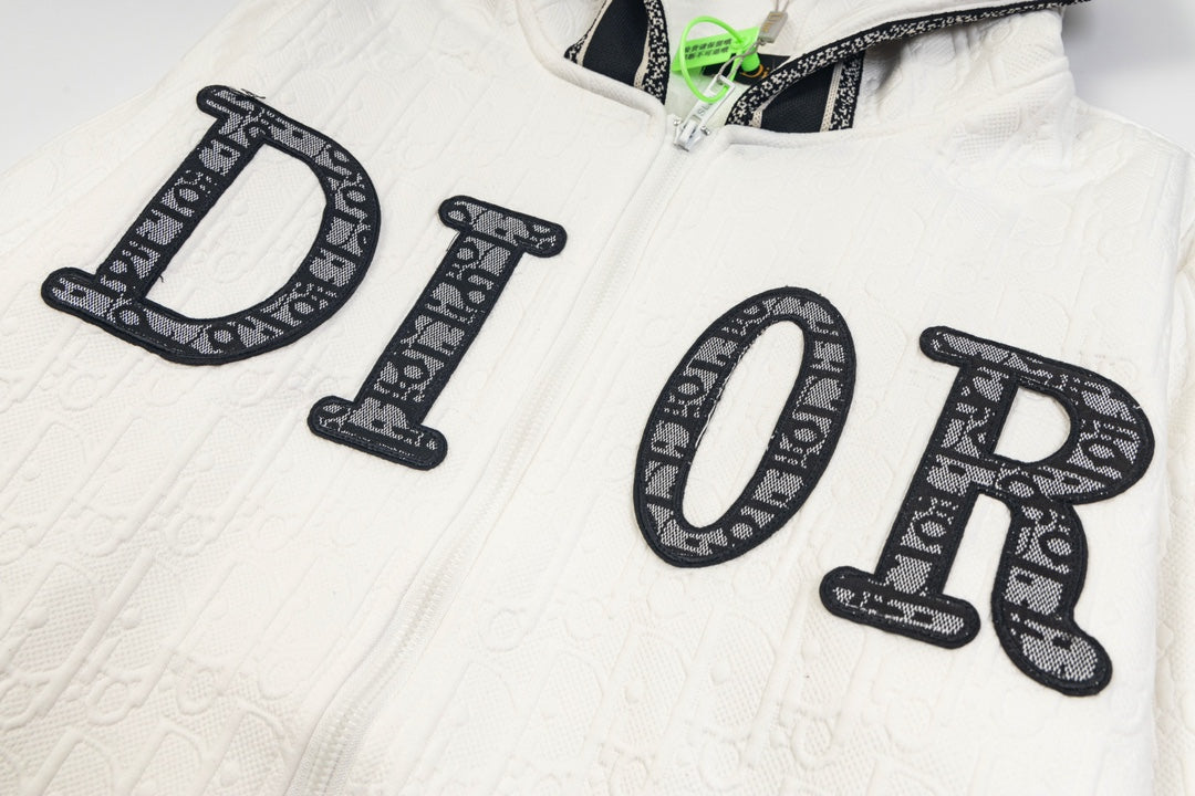 【 Dior 旗艦店】ご好評に付き再入荷!!