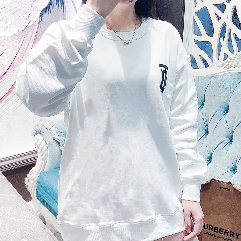 【 Burberry 旗艦店】ご好評に付き再入荷！！