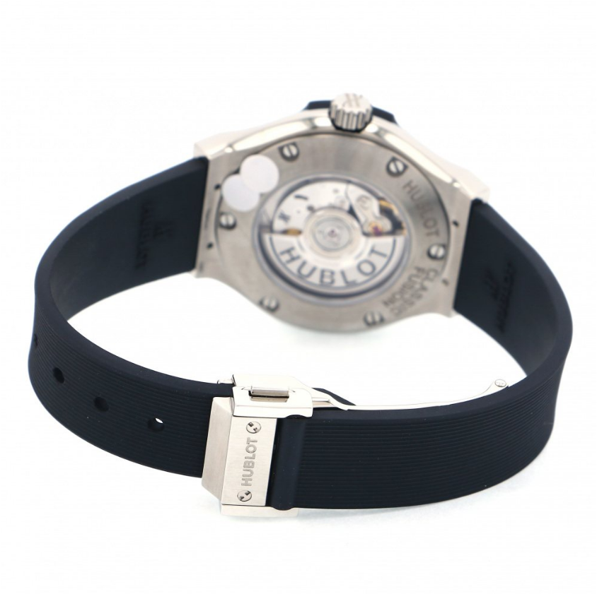 ウブロ HUBLOT クラシックフュージョン チタニウム 582.NX.1170.RX