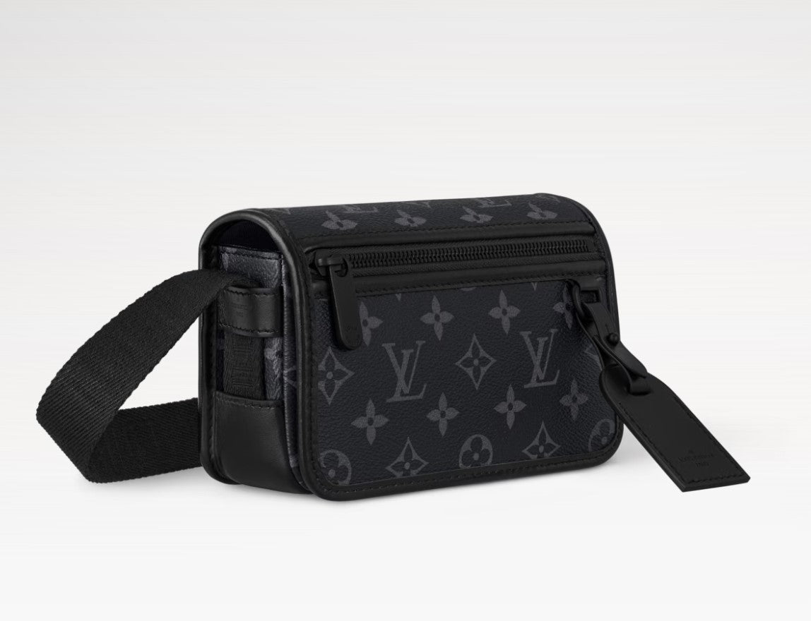【コンパクトデザインが魅力】LOUIS VUITTON ショルダーバッグ