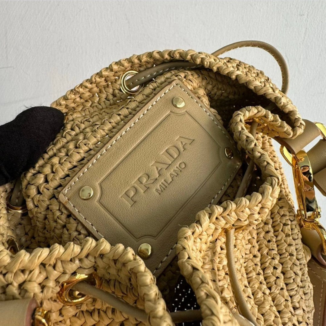 PRADA◆ラフィア×レザー ミニバケットバッグ ストラップ付
