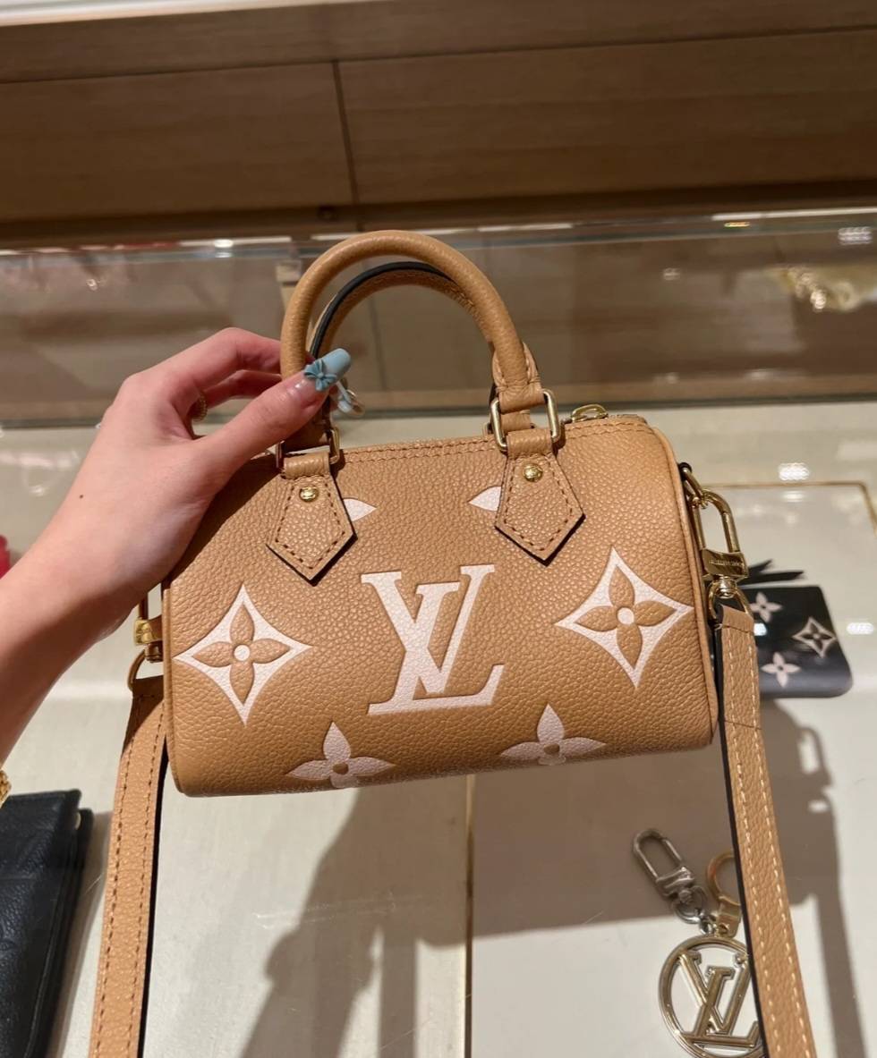 【上品な色合い】Louis Vuitton スピーディ バンドリエール 20 M12713