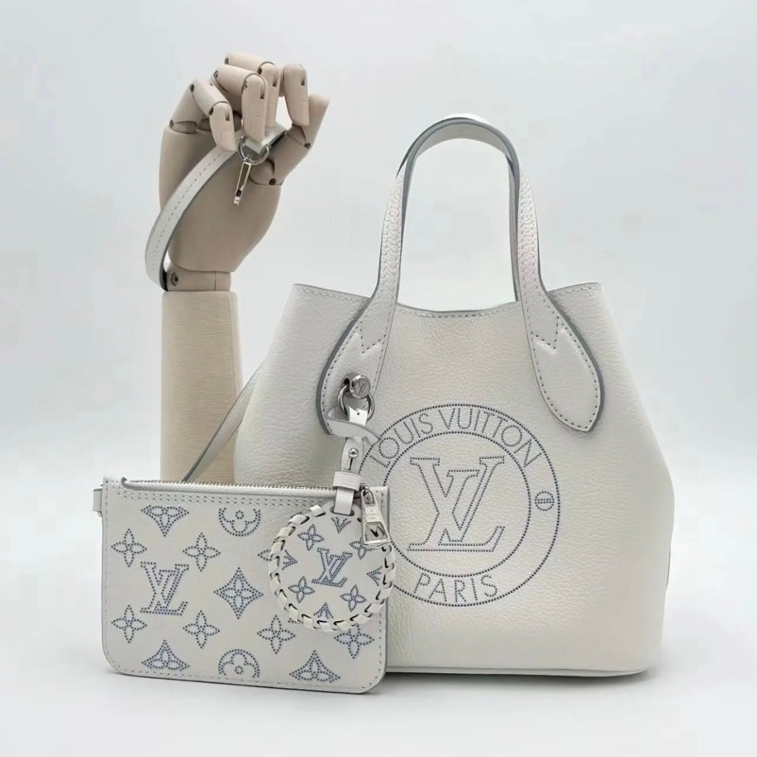 【爽やかブルーが綺麗♪】Louis Vuitton ブロッサム PM M11734