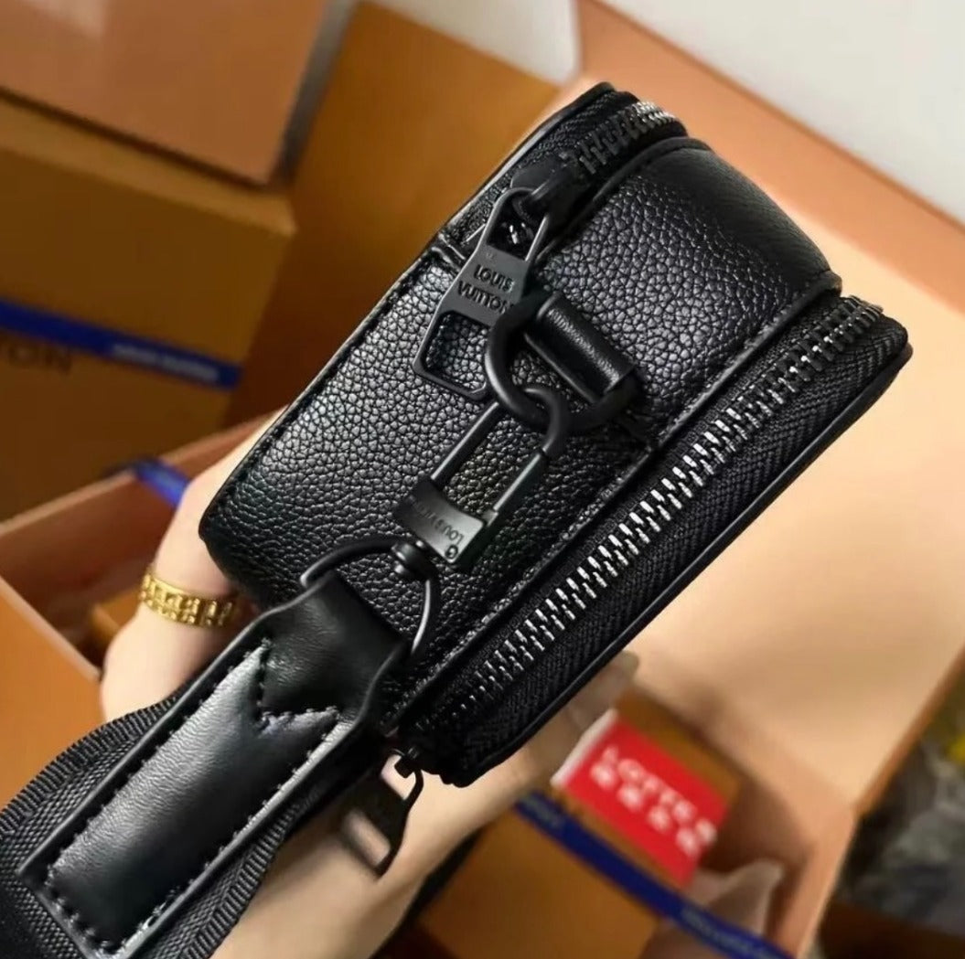 【シティーユースに最適】LV アルファ・ウェアラブル ウォレット  M59161