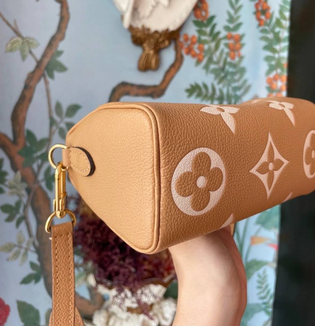 【上品な色合い】Louis Vuitton スピーディ バンドリエール 20 M12713