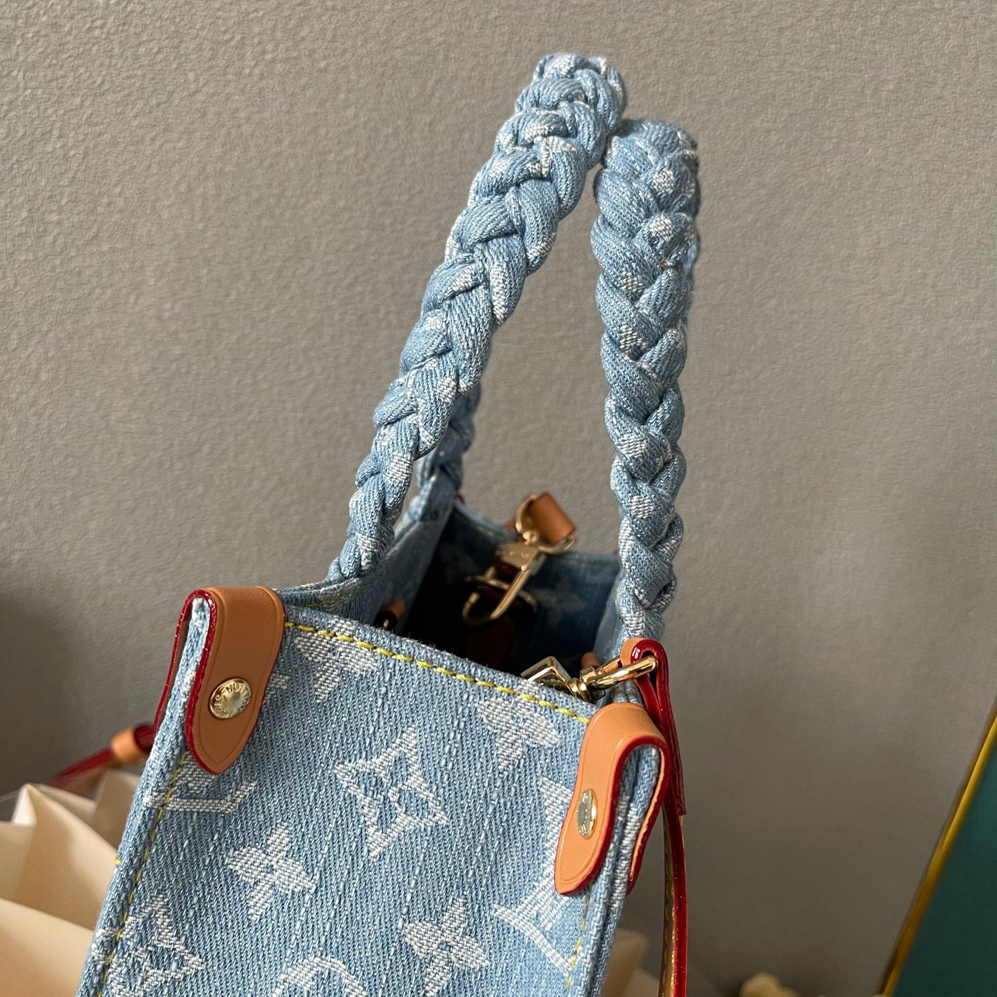 【持ち手もかわいい♡】Louis Vuitton レットゴー M24897