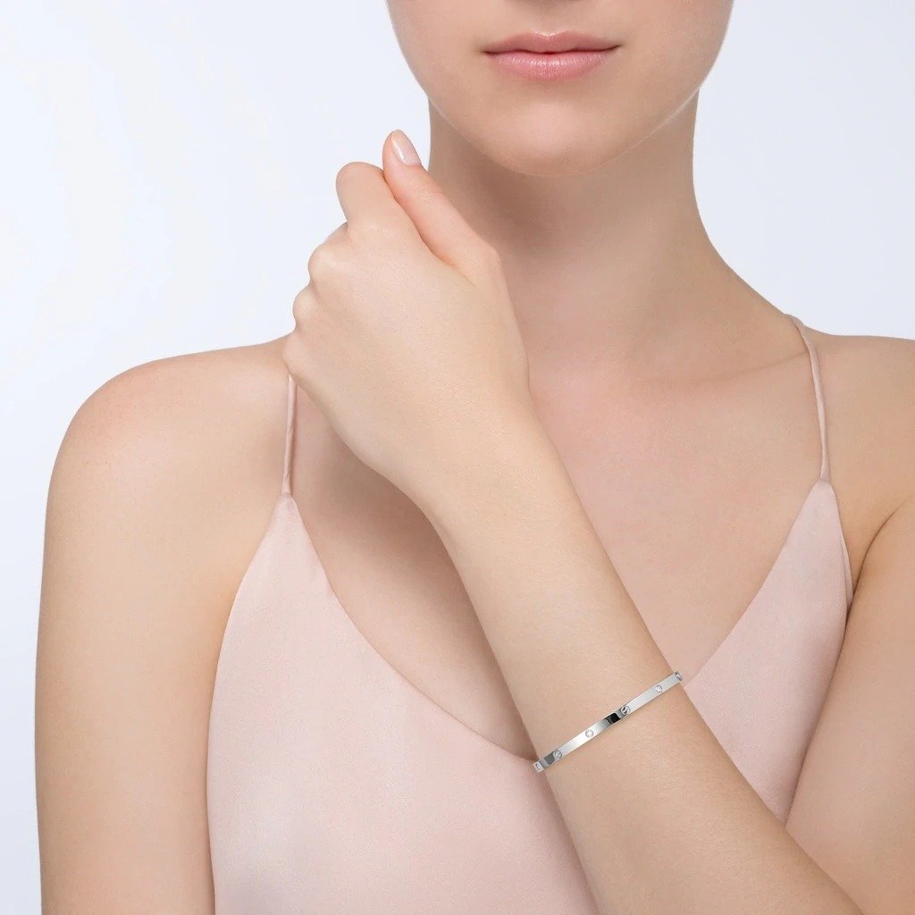 【Cartier】カルティエ LOVE BRACELET, SMALL MODEL, 6 DIAMONDS ブレスレット、SM、ダイヤモンド6個