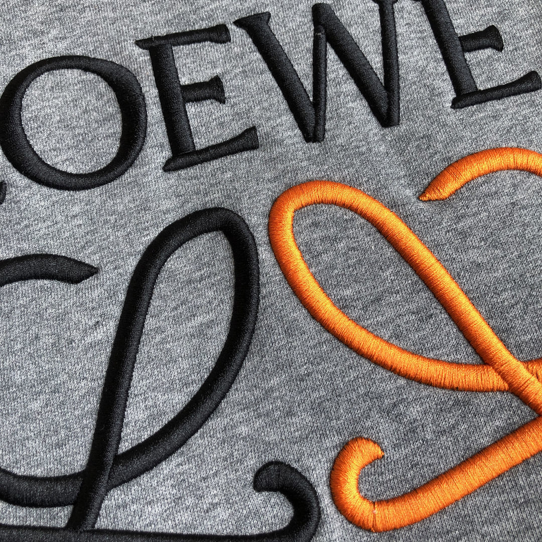 【LOEWE】ロエベの新作刺繍スウェットシャツ