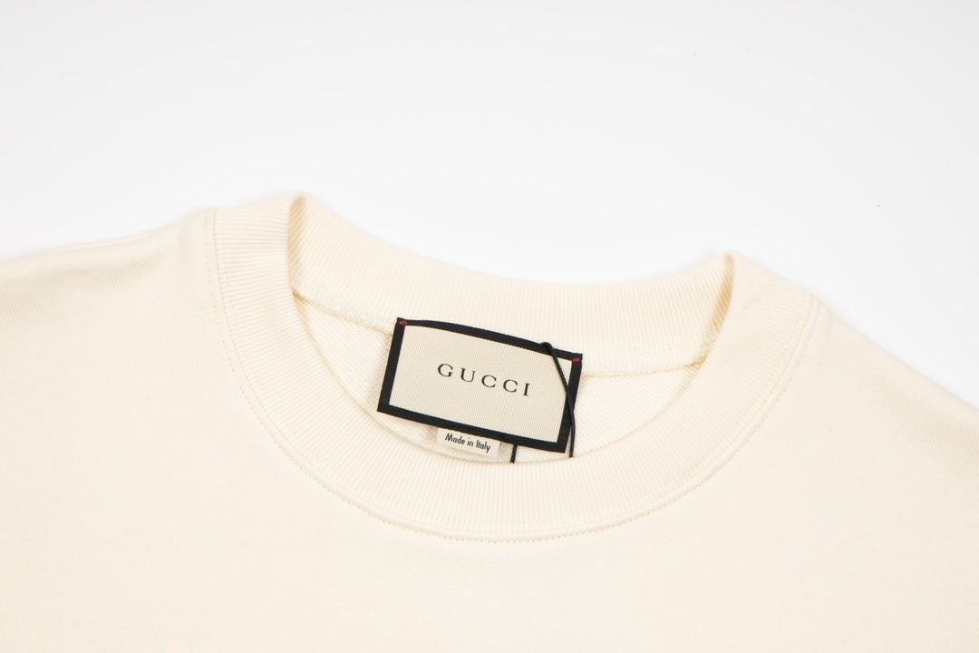 【GUCCI 公式旗艦店】返品無料「おうちで試着」