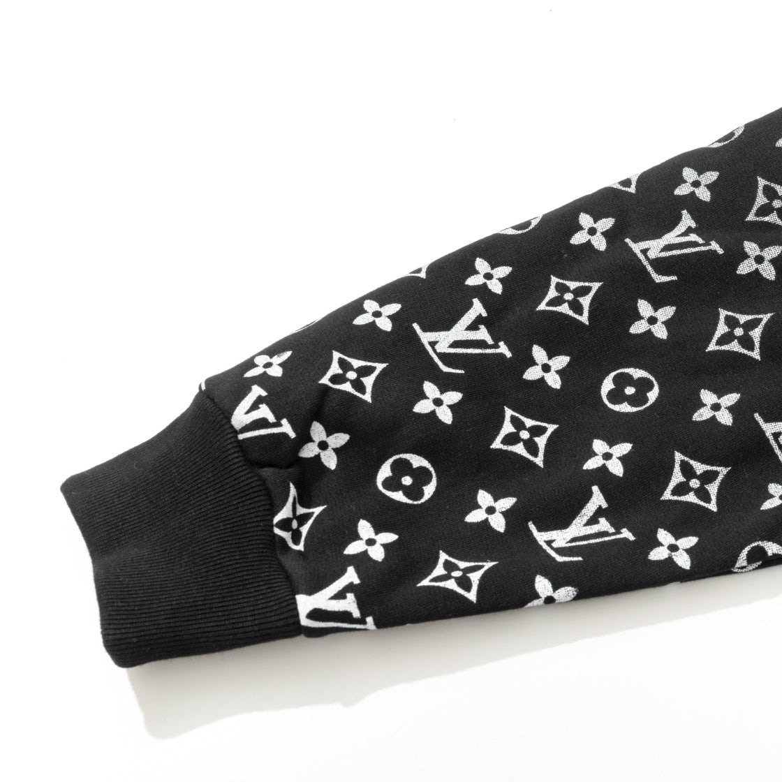 【Louis Vuitton公式旗艦店】グッチ ご好評に付き再入荷！！