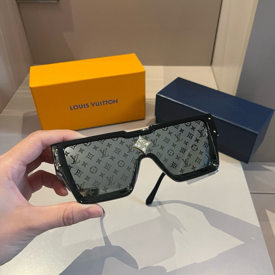 ☆Louis Vuitton☆ サイクロンシリーズ ブラックフレーム サングラス