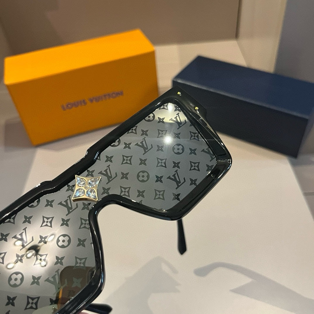 ☆Louis Vuitton☆ サイクロンシリーズ ブラックフレーム サングラス