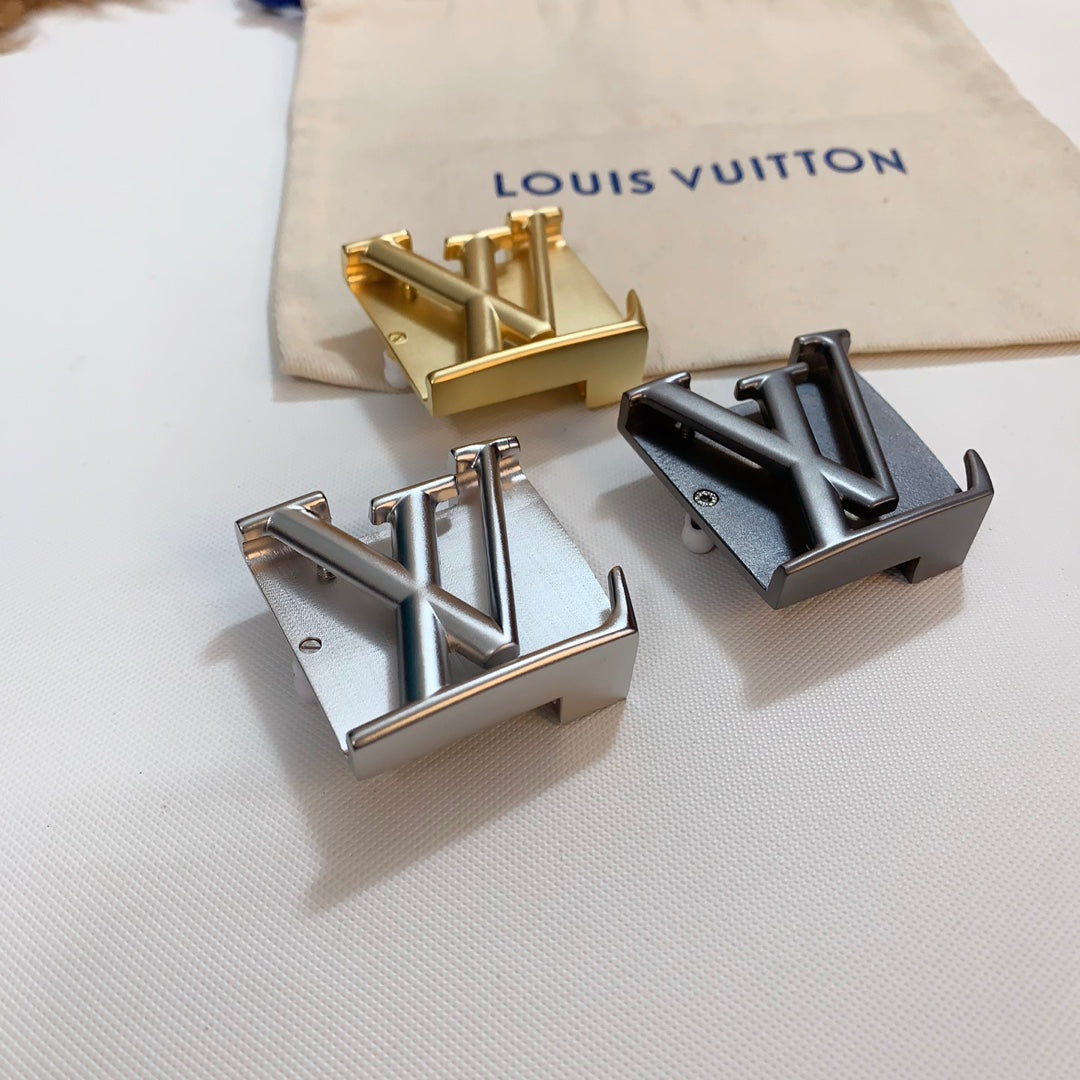 Louis Vuitton  ソフトオリジナルベースレザー型押しシリーズ