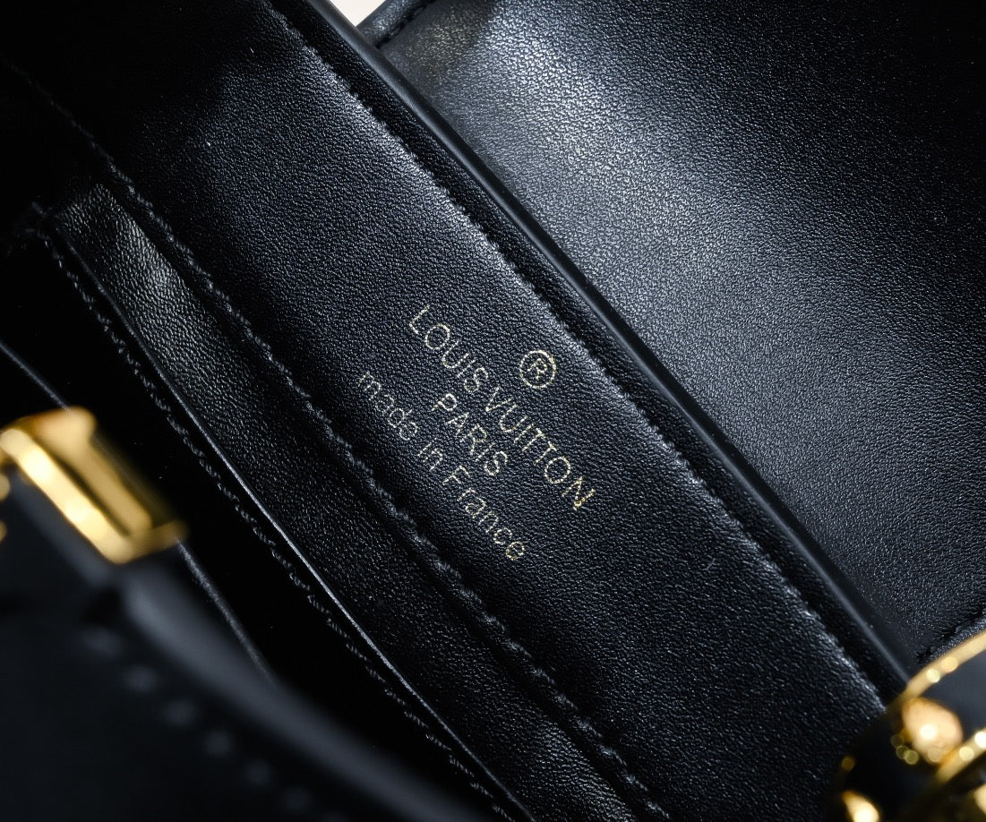 Louis Vuitton  LV ブロデリー アングレーズ カプセル コレクション M20741