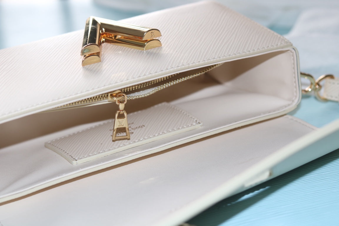 Louis Vuitton 多用途な ショルダーバッグ【ツイスト WEST】人気  M50397   M24566  M24548  M24549