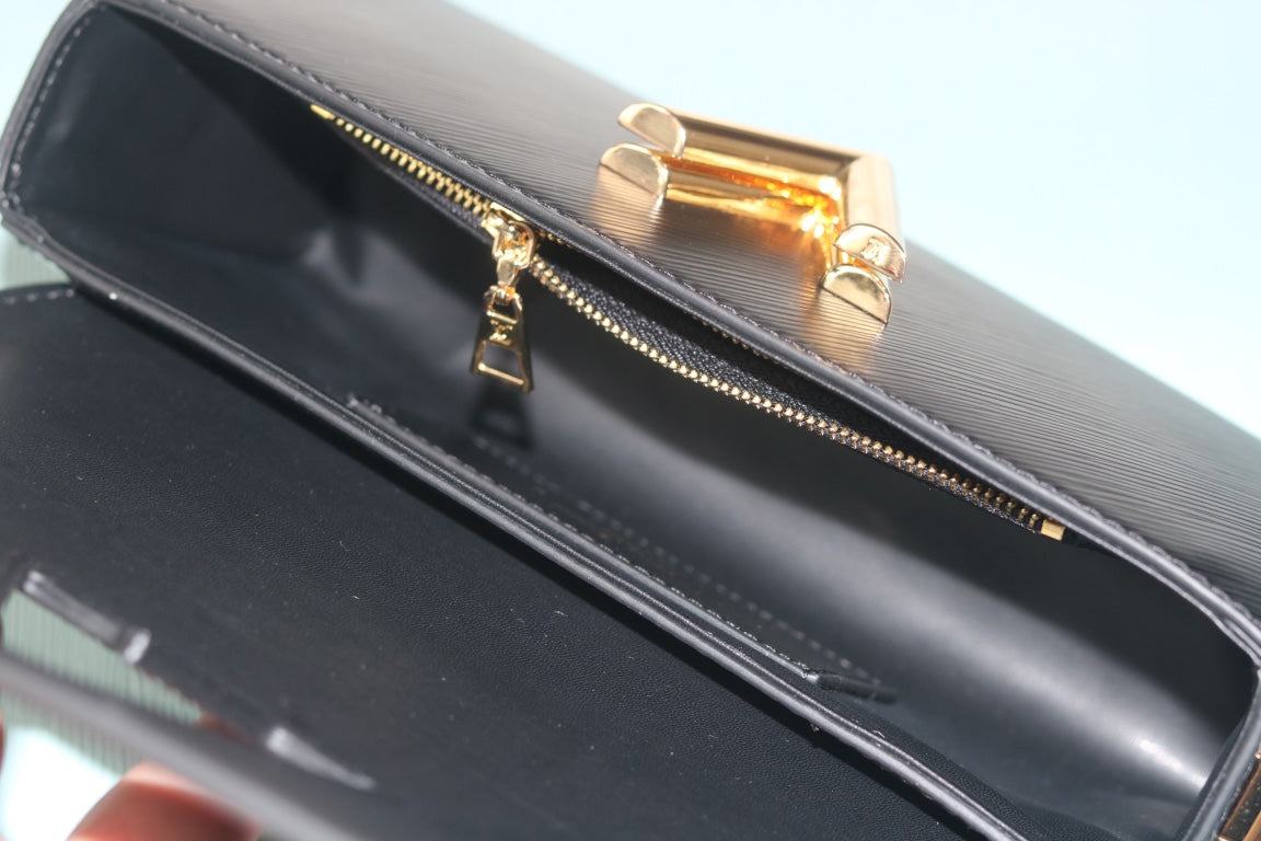 Louis Vuitton 多用途な ショルダーバッグ【ツイスト WEST】人気  M50397   M24566  M24548  M24549