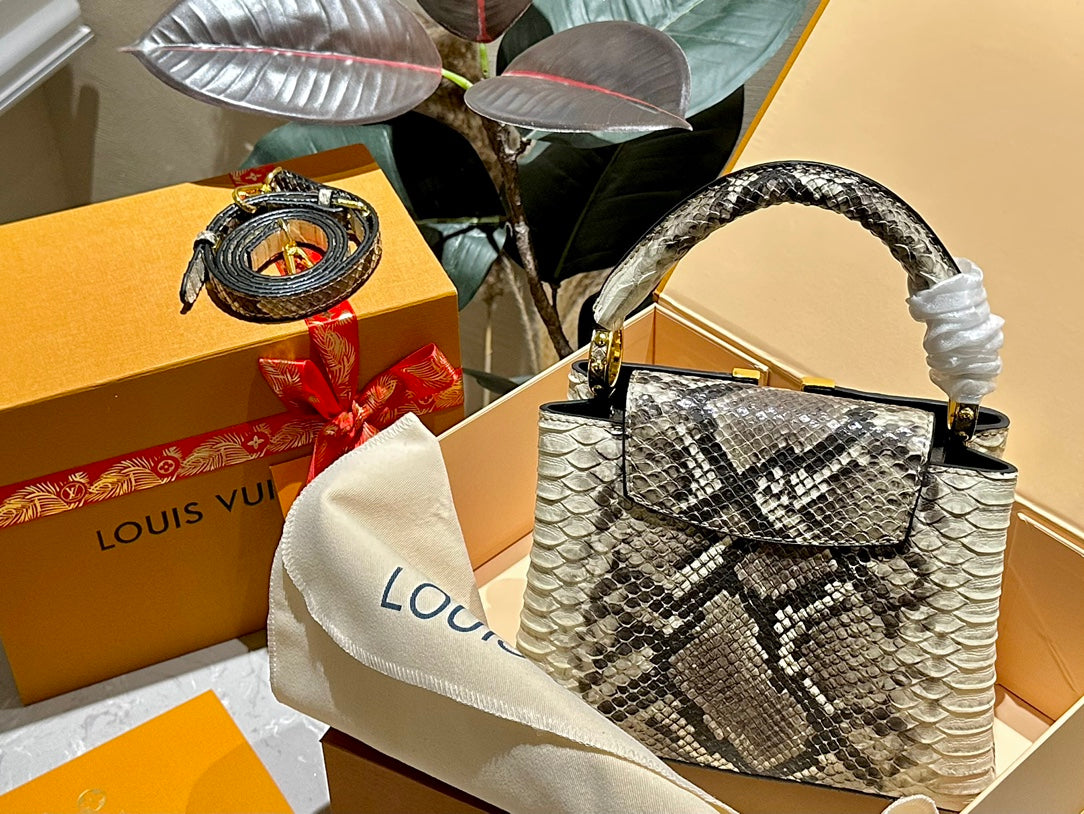 【Louis  Vuitton  】カプシーヌのパイソン柄のかっこよさにこだわり、LVはカプシーヌを「レディースバッグ」と位置付ける