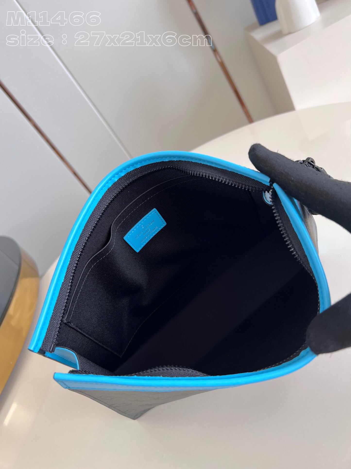 Louis Vuitton  ポシェット ボヤージュ ミディアム クラッチ  M11466