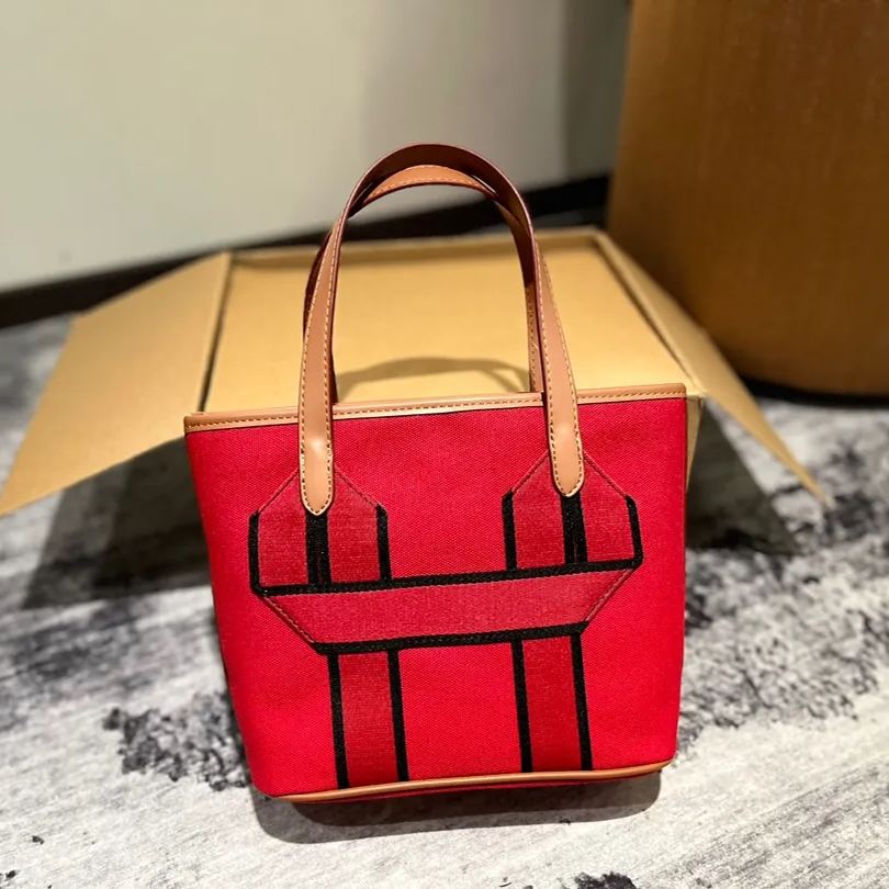 HERMES  キャンバス製野菜バスケット
